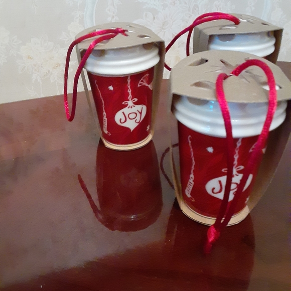 Starbucks Ceramic To Go Cup 2009 Christmas Ornaments Joy - Picture 3 of 4